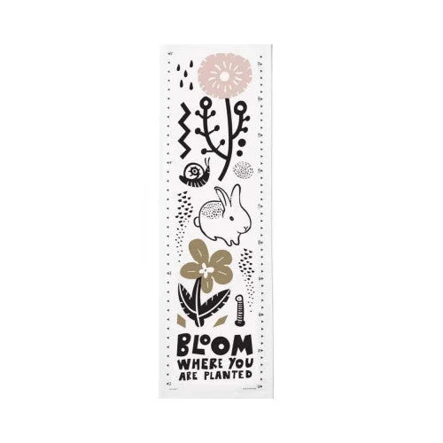 Wee Gallery organic canvas growth chart - bloom