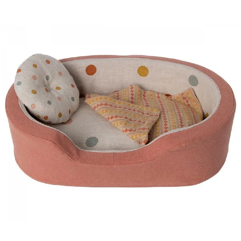 Maileg cosy basket coral