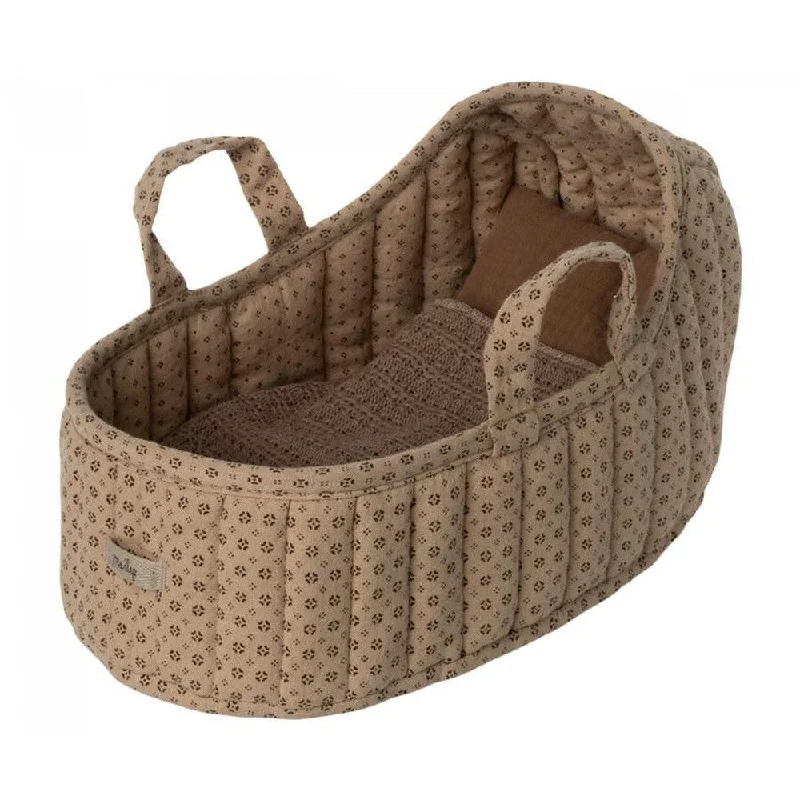 Maileg large carry cot sand